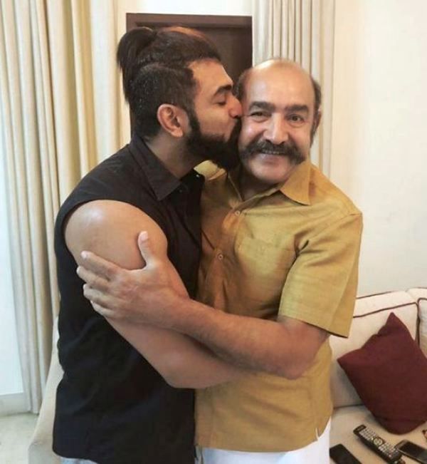 Arun Vijay sa svojim ocem