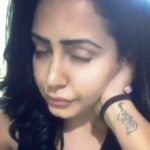 Tetoviranje desnega zapestja Nandini Rai