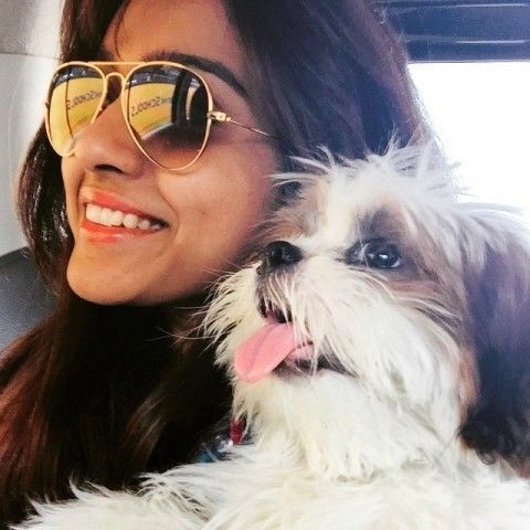 Vithika Sheru ama a su mascota