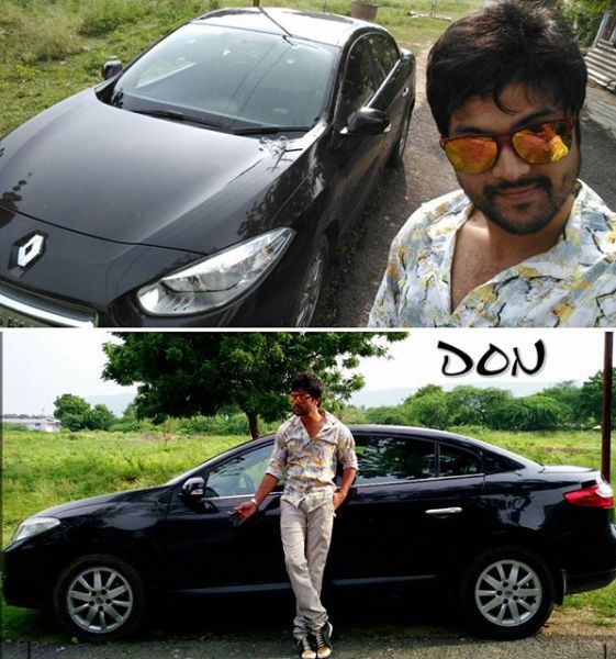 सैयद सोहेल रयान अपनी कार के साथ