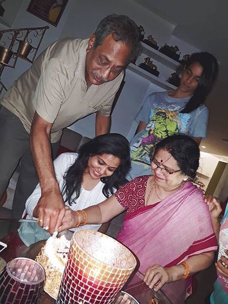 Sunitha Upadrashta z rodzicami