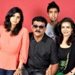 Kalyani Priyadarshan con su familia