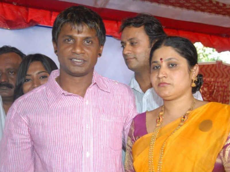 Duniya Vijay с бившата си съпруга Nagarathna Vijay