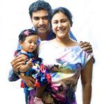 Nandamuri Tarakaratna amb la seva dona Alekya Reddy i la seva filla Nishka