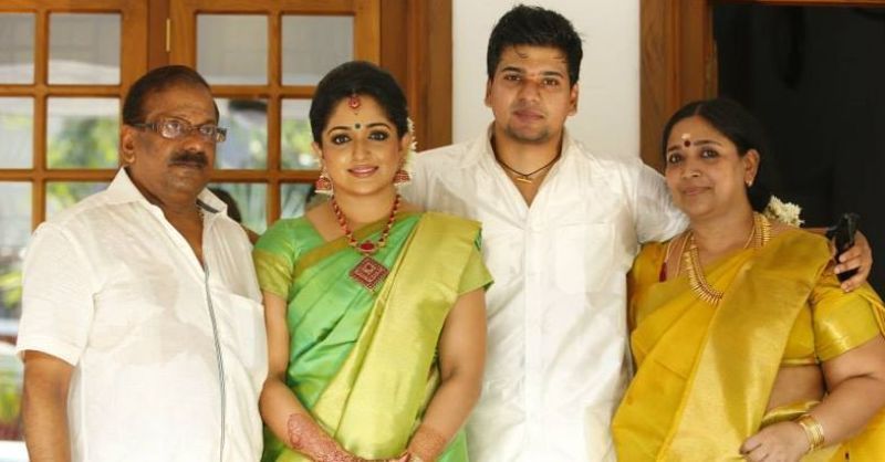 Kavya Madavan avec sa famille