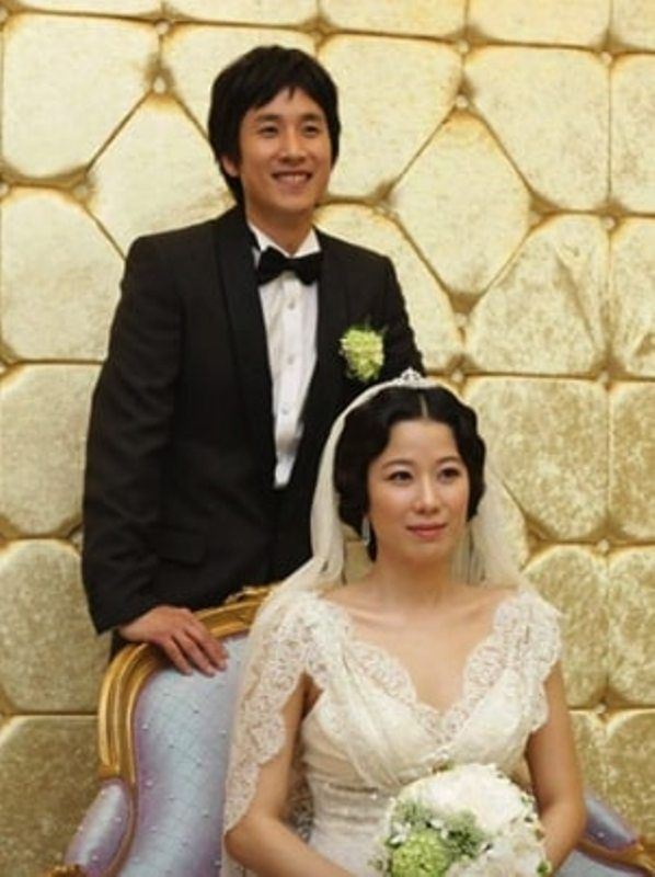 イ・ソンギュンとチョン・ヘジンの結婚式の写真