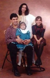   انیشا پڈوکون's childhood image with her family