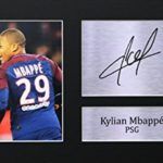 Signe de Kylian Mbappé