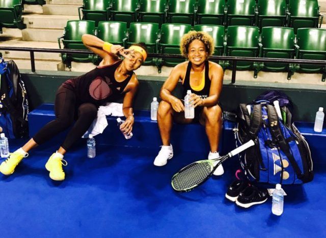Naomi Osaka sa sestrom tijekom vježbanja