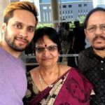 Seus pais com Parupalli Kashyap