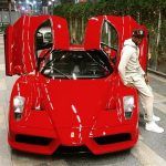 Floyd Mayweather Ferrari Enzon kanssa