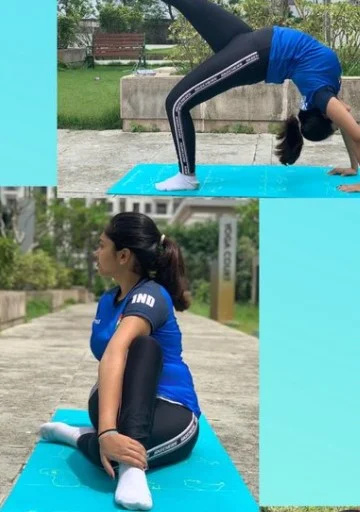   Mehuli Ghosh habang nagsasanay ng yoga