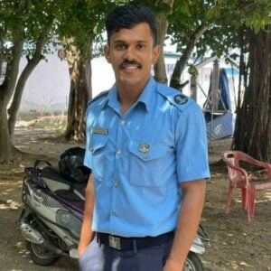   Noah Nirmal Tom a fost promovat ca ofițer subordonat în Forțele Aeriene Indiene