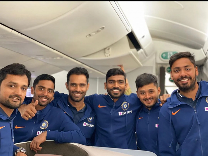   प्रियांक पांचाल 2020 में भारत ए के न्यूजीलैंड दौरे के लिए अपनी टीम के साथ