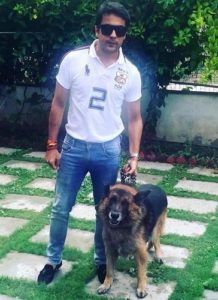 Gaurav S Bajaj suka anjing