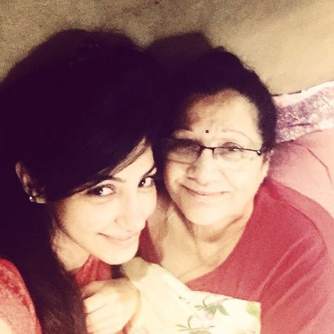 Reyhna Malhotra avec sa mère