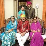 Mohena Singh với gia đình của cô ấy