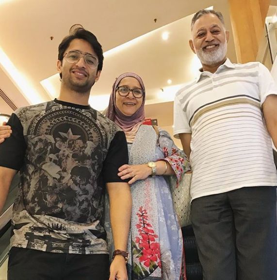 شہیر شیخ اپنے والدین کے ساتھ