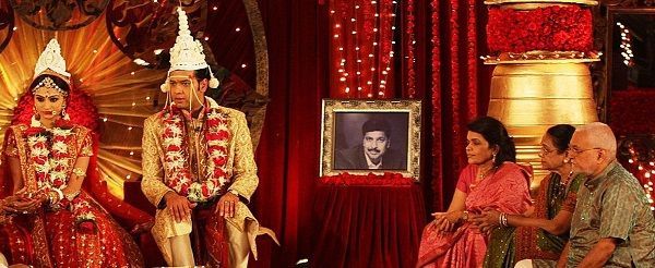ラーフル・マハジャンはショーの間にディンピー・ガングリと結婚しました、ラーフル・ドゥルハニヤ・ル・ジャエガ