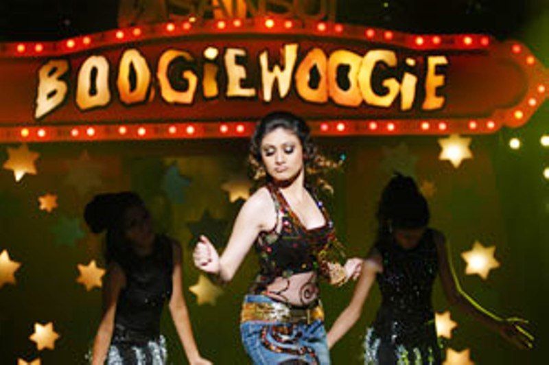 Shefali Jariwala dans Boogie Woogie