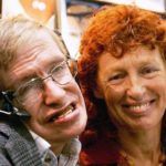Elaine Mason entisen aviomiehensä Stephen Hawkingin kanssa