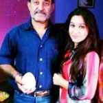 Saachi Marwah mit ihrem Vater