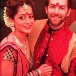 Rukmini Sahay con su esposo Neil Nitin Mukesh