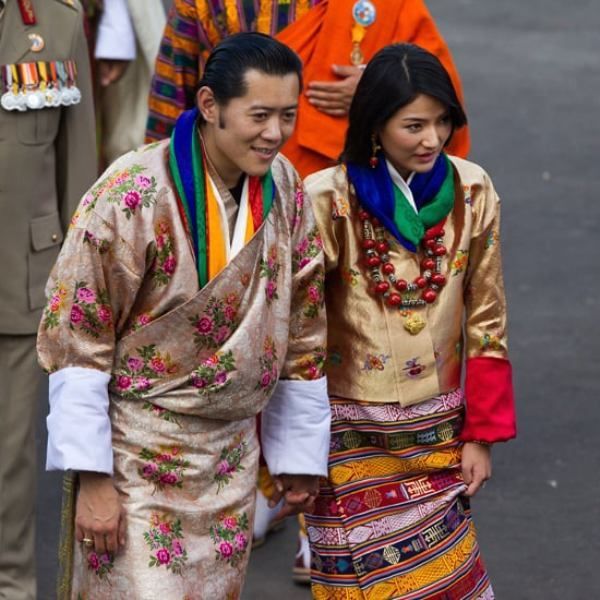 Vua Jigme Khesar với Hoàng hậu Jetsun Pema
