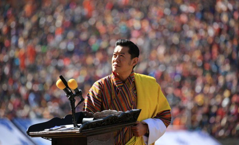 Jigme Khesar Namgyel Wangchuck ความสูงอายุแฟนภรรยาเด็กครอบครัวชีวประวัติและอื่น ๆ